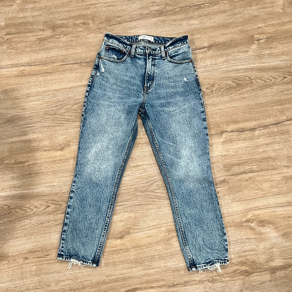 Abercrombie & Fitch the mom high rise sz 26s